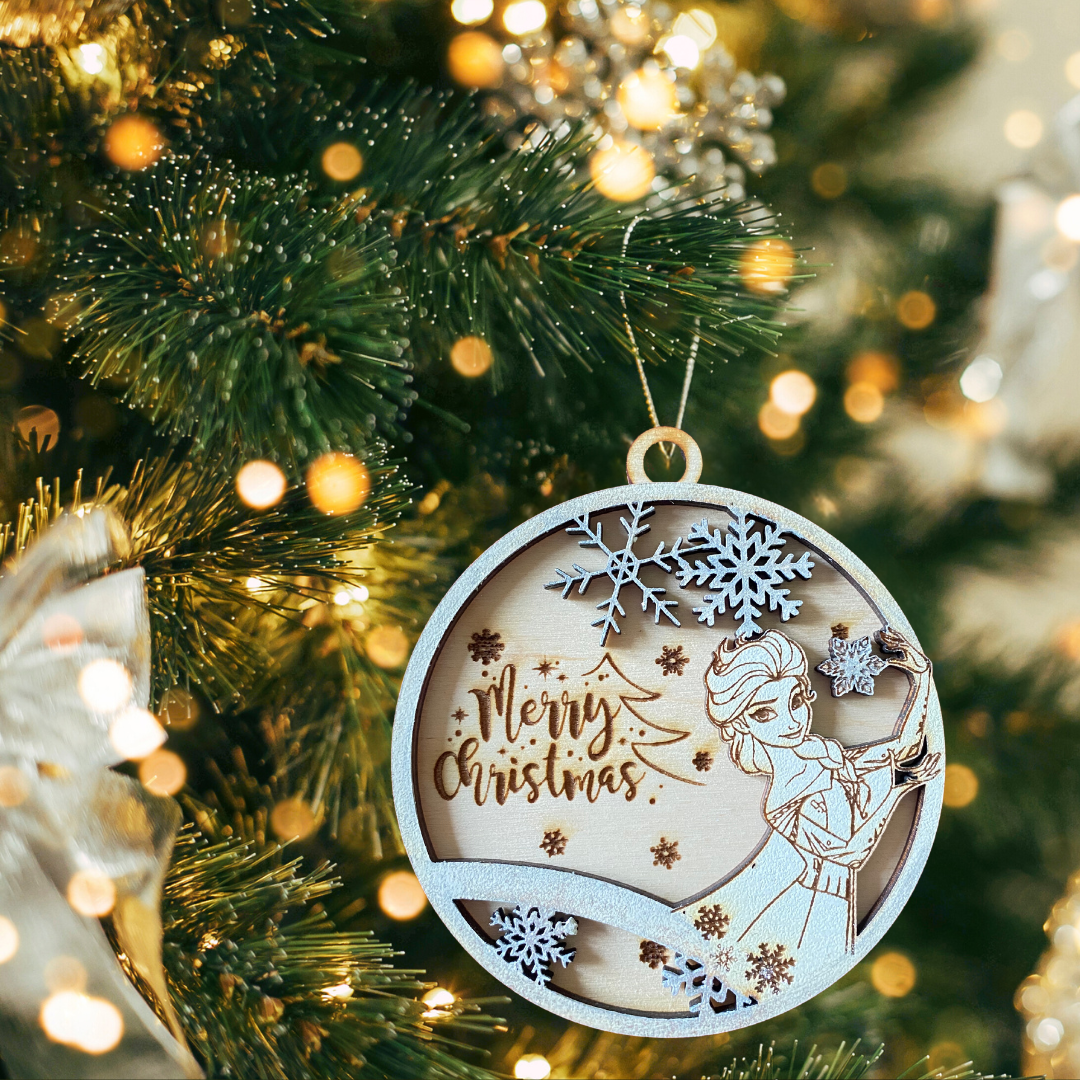 Pallina di natale in legno di betulla taglio laser personalizzabile