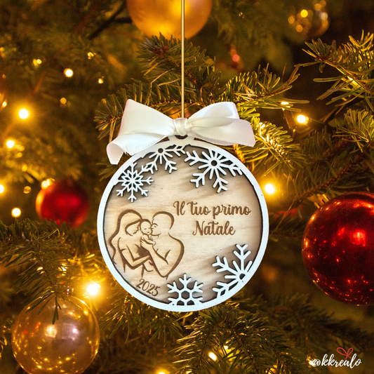 Pallina di natale in legno di betulla taglio laser - il tuo primo natale - personalizzabile