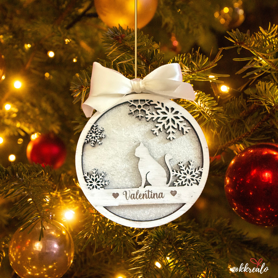 Pallina di natale in legno di betulla  taglio laser - gatti / mici / Micetti -  personalizzabile