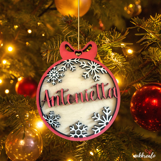 Pallina di natale in legno di betulla  taglio laser - personalizzabile con il tuo nome