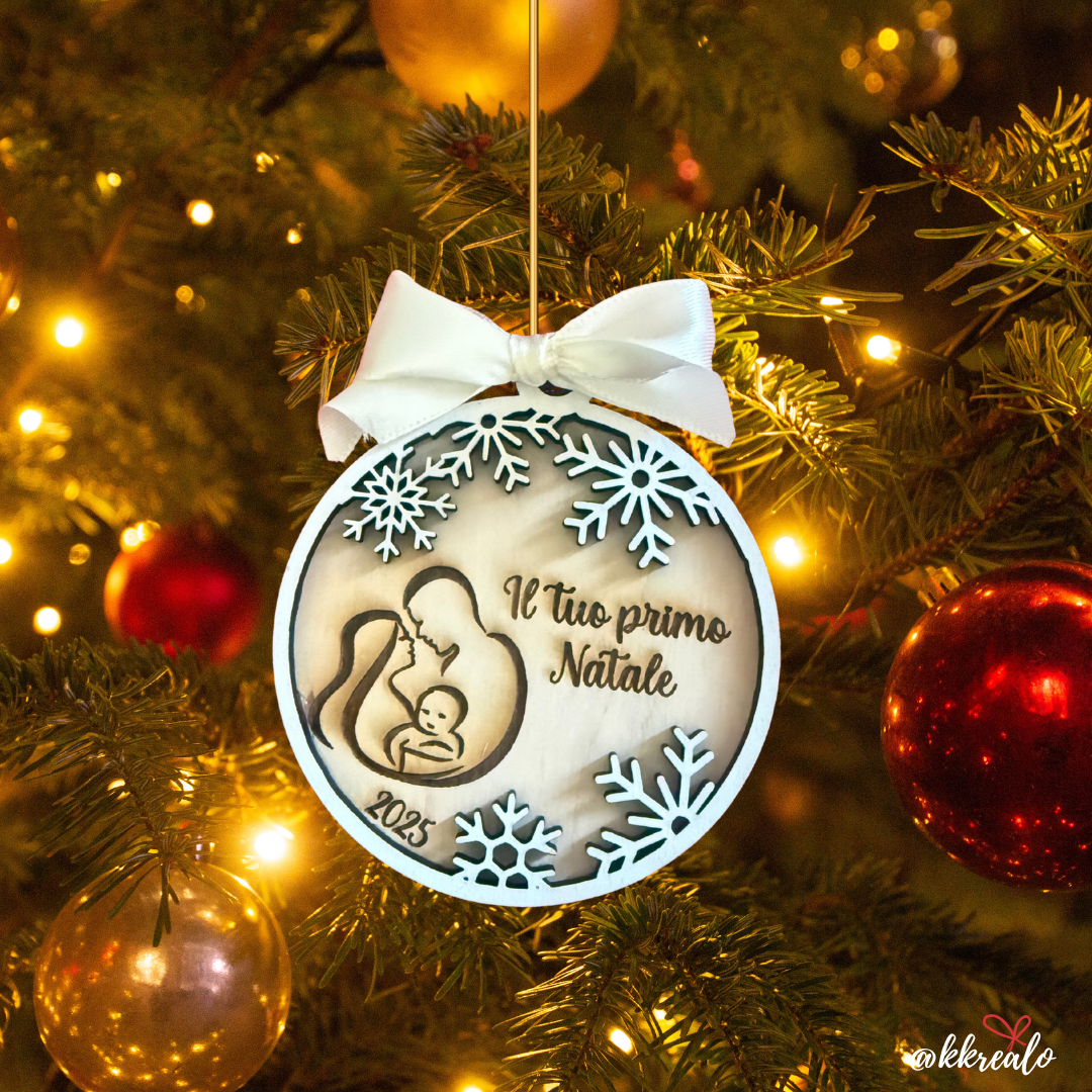 Pallina di natale in legno di betulla  taglio laser - il tuo primo natale  -  personalizzabile